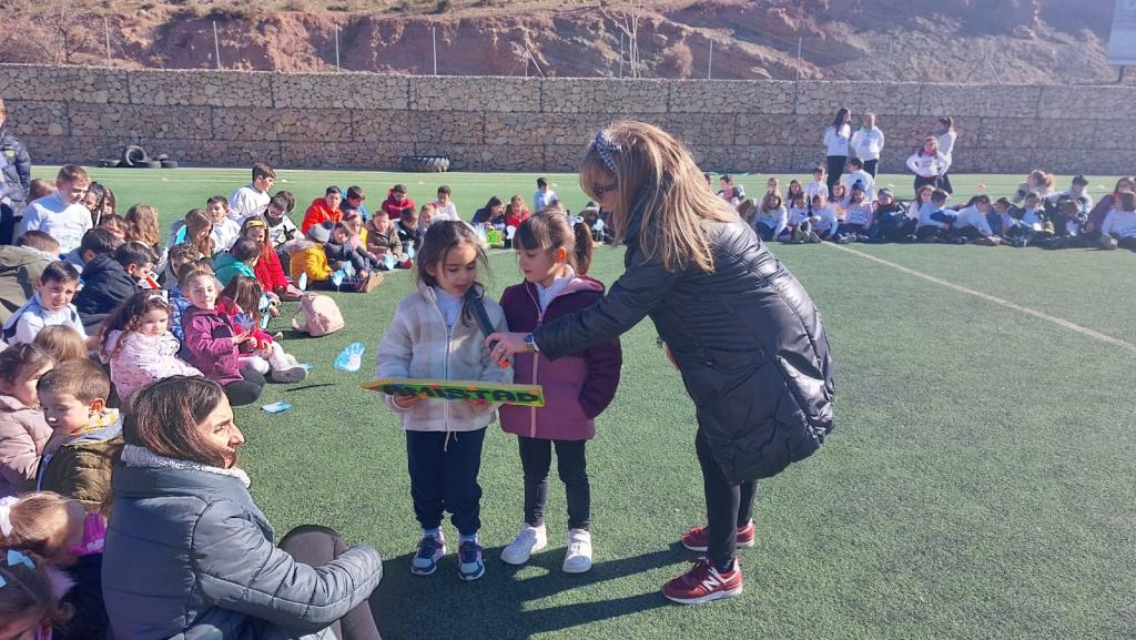 Da Escolar de la No Violencia y la Paz - Da Escolar de la No Violencia y la Paz. 